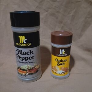 2 Early 1980s McCormick Spice Jars Bottles black Pepper & Onion Salt